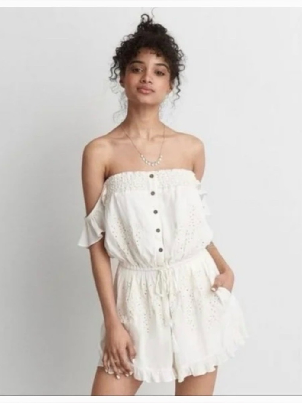 American Eagle Outfitters Embroidered Ruffle Romper Playsuit cream small